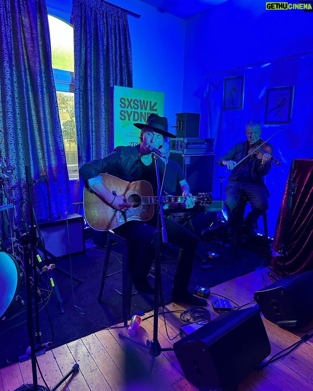 Anjali Bhimani Instagram - Australia photo dump 🇦🇺 Too much wonderfulness to process - so I’ll just say huge thanks and love to all the people who joined us for songs from Stray Gods on opening night at @sxswsydney , for my talk at JCM, and for our Stray Gods panel with the beautiful people at @summerfallstudios . Couldn’t have had a better time, couldn’t be more eager for next year’s festival as we wind down. 1 & 2. Repping Bad Auntie Productions and @summerfallstudios at @sxswsydney 3 & 4. Singing with @actualmontaigne & @officialtroybaker at opening night of SXSW Games at @fortresssydney 5. Troy KILLING it at the @sneakypossumbar (my new favorite name of a venue ever. 6. One of about 90 pics I took of the Sydney Opera House 7. The one casualty of my trip. Pretty sure that power cord isn’t gonna work anymore. . . . . . . #sxsw #sxswsydney #sydneyaustralia #darlingharbour #straygods #roleplaying #rpg #musicaltheater Sydney, Australia