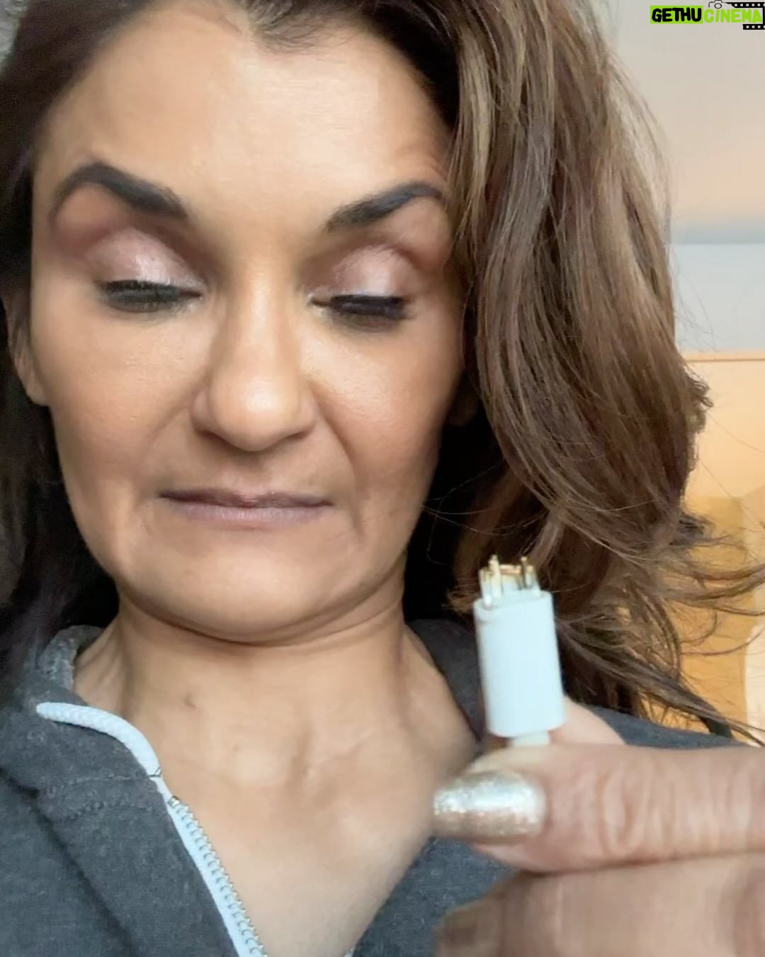 Anjali Bhimani Instagram - Australia photo dump 🇦🇺 Too much wonderfulness to process - so I’ll just say huge thanks and love to all the people who joined us for songs from Stray Gods on opening night at @sxswsydney , for my talk at JCM, and for our Stray Gods panel with the beautiful people at @summerfallstudios . Couldn’t have had a better time, couldn’t be more eager for next year’s festival as we wind down. 1 & 2. Repping Bad Auntie Productions and @summerfallstudios at @sxswsydney 3 & 4. Singing with @actualmontaigne & @officialtroybaker at opening night of SXSW Games at @fortresssydney 5. Troy KILLING it at the @sneakypossumbar (my new favorite name of a venue ever. 6. One of about 90 pics I took of the Sydney Opera House 7. The one casualty of my trip. Pretty sure that power cord isn’t gonna work anymore. . . . . . . #sxsw #sxswsydney #sydneyaustralia #darlingharbour #straygods #roleplaying #rpg #musicaltheater Sydney, Australia