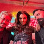 Anjali Bhimani Instagram - Been waiting for this trio to come together for far too long…it’s about to go off. 💥💥💥 Prepare yourselves to join us in the shadows starting next Wednesday 8/30 on @realmsmithtv for a new Shadowrun liveplay series. Runners ready, let’s dive in… @catalystgamelabs . . . . . . . . . #dreamteam #shadowrun #realmsmith #catalyst #ttrpg #roleplaying #roleplayinggame #rpg #cyberpunk #liveplay #christiannavarro #luiscarazo #anjalibhimani #browngirl #browngirls #brownboys #desigirl #gamersofinstagram #gamergirls #gaming #tabletop #iamfunsize #losanjalis Los Angeles, California