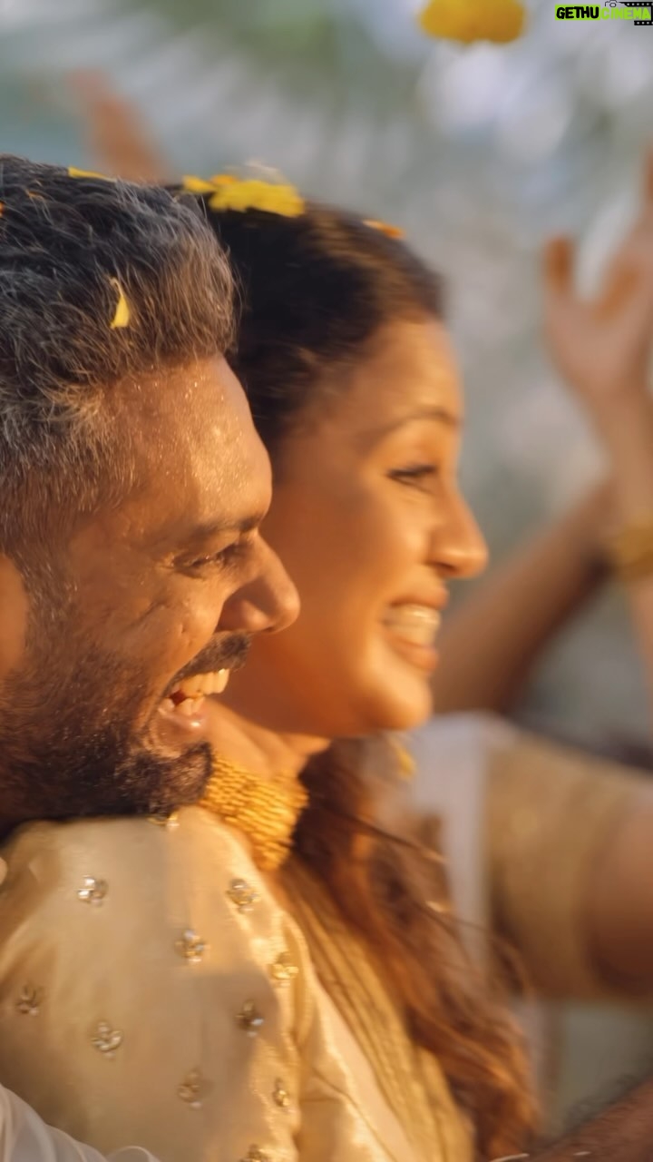 Anjana Rangan Instagram - #pondatee Full video is here! Link in Bio! Its a fun song ! Only good vibes ✨ Looking fwd for all the Boys to use the reel audio and do the hook step with ur girls and tag Us in ur reels so that we can spread the Love! 💃🕺♥️ show us ur love and support ♥️