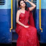 Anjana Rangan Instagram - 🚨🚨🚨 For #Siren Audio and Trailer launch ! Photography : @arunprasath_photography Outfit : @magicbyjeeni Makeup : @shree__artistry__ Hair : @shalini_hairartist Flowers : @blossom_bridal_flowers