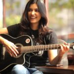 Anju Kurian Instagram - Brightening up my day with some chill tunes and a cozy café atmosphere 🫰. #metime #positivevibes #musiclover #happyplace #coffeetime Cafe - @tonicocafe