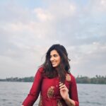 Anju Kurian Instagram – Share your all-time favourite valentine’s day song and tell me why it holds a special place in your heart ❤️ 🎶.

🏨- @abadwhisperingpalms