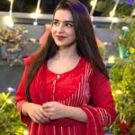 Ankitta Sharma Instagram - शुभ दीपावली ❤️ Wearing @bunaai