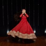 Ankitta Sharma Instagram - उनकी छब से दिखूँ मैं तो प्यारी.. 🤌🏻❤️ Choreography: @niraj_patel_06