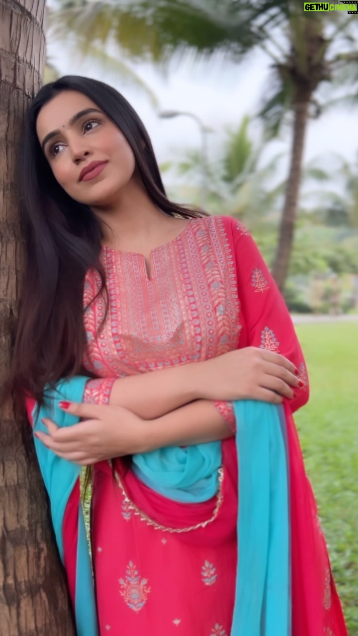 Ankitta Sharma Instagram - आओगे जब तुम ओ साजना.. 🩵