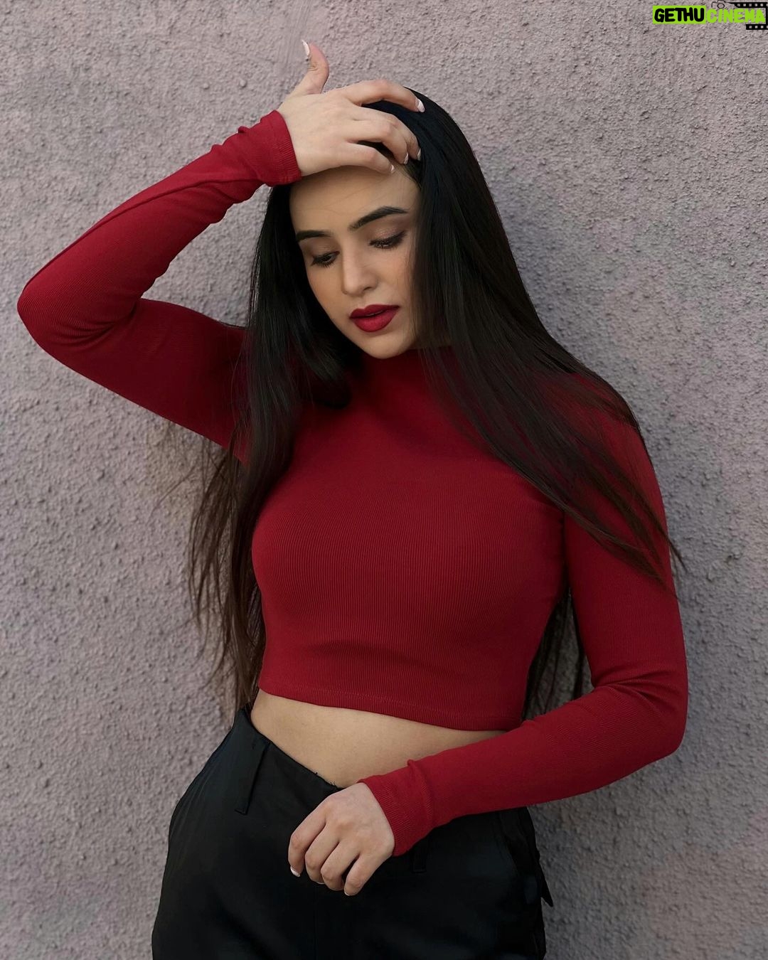 Ankitta Sharma Instagram - Something about a red lipstick! ♥️