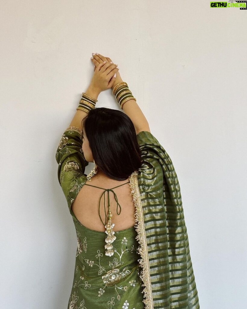 Ankitta Sharma Instagram - 🌙 wargi.. Wearing @aliwarofficial HMUA @damsel_makeupcrew Jewellery by @theurbanglitter