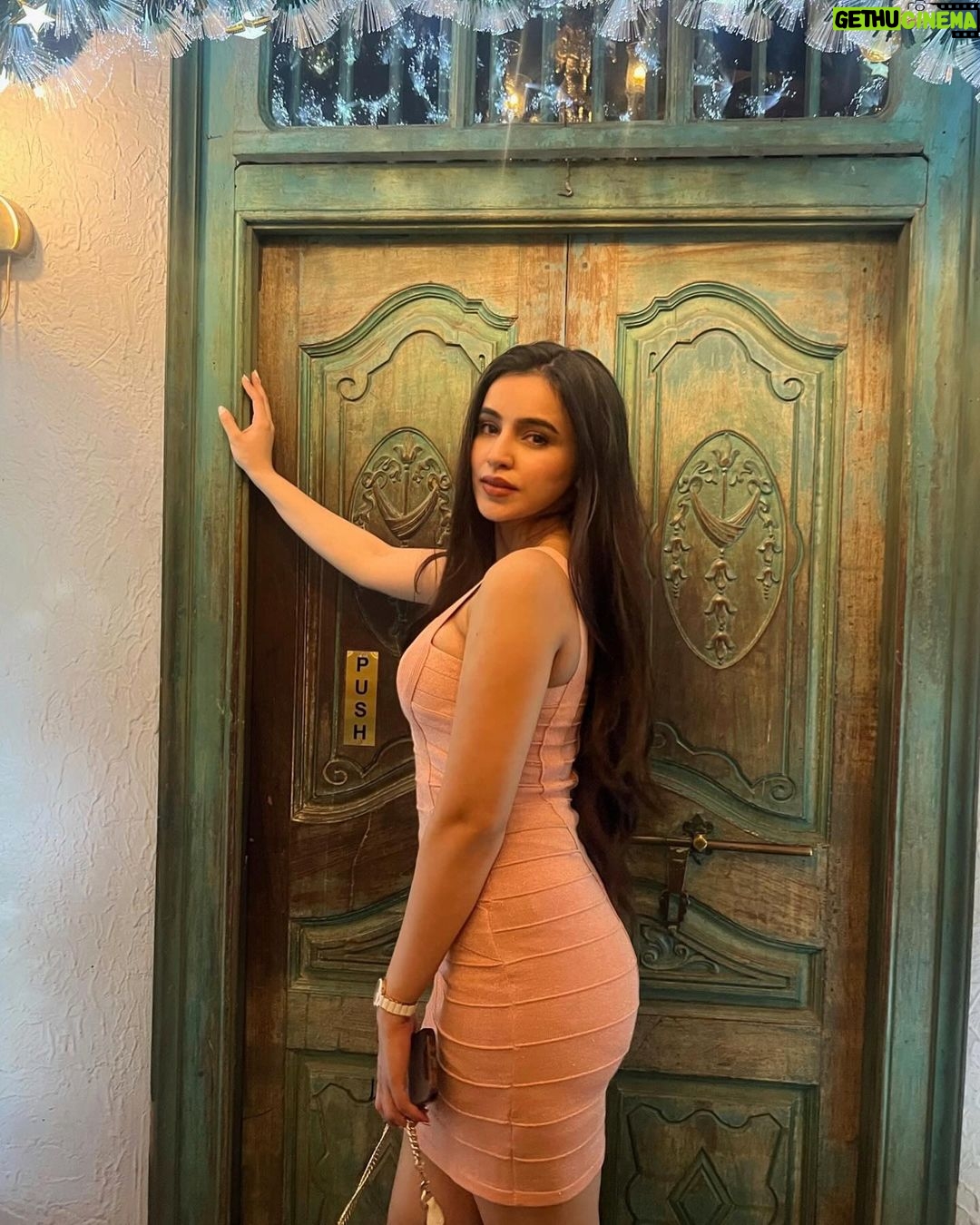 Ankitta Sharma Instagram - That odd night when I choose to step out! #YearEndPolaroids