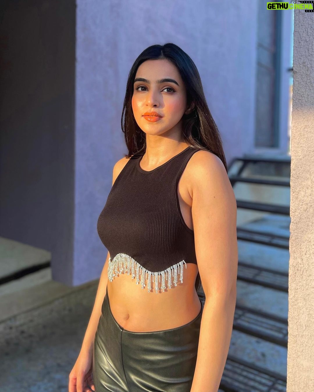Ankitta Sharma Instagram - All black but she shines bright! 💫