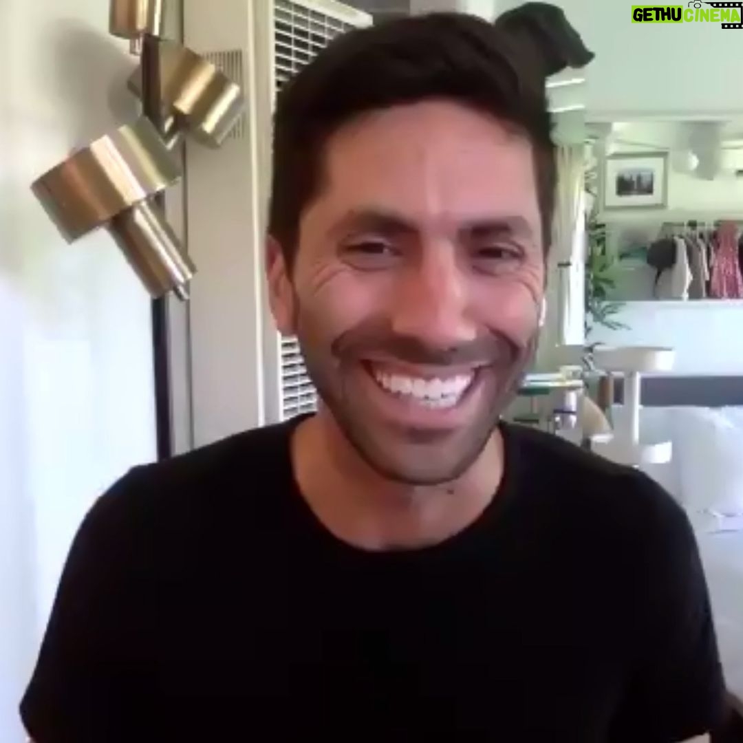 Anna Faris Instagram - Do you know where the term “catfished” came from? This week’s guest and co-host @nevschulman recounts his relationship with a woman who didn’t exist… Listen on Apple Podcasts or wherever you get your podcasts!