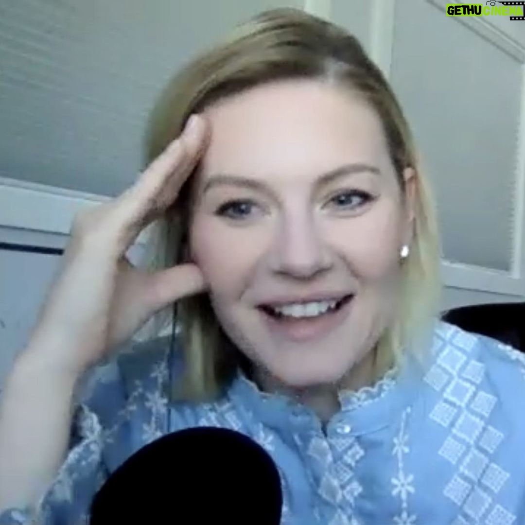 Anna Faris Instagram - Elisha Cuthbert is on @unqualified this week! Listen on Apple podcasts or wherever you get your podcasts!