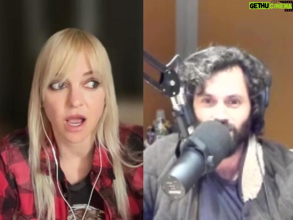 Anna Faris Instagram - This week! @unqualified! @pennbadgley! Available now on Apple Podcasts or wherever you listen!