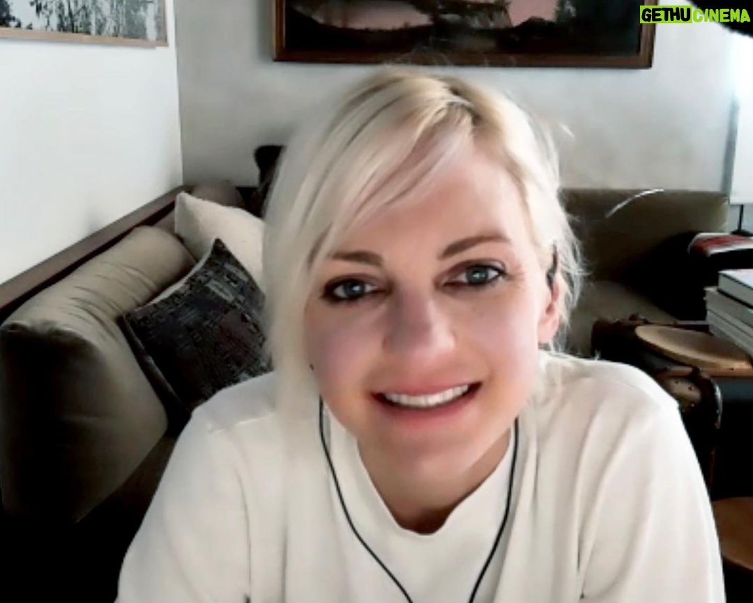 Anna Faris Instagram - Learn Swedish from @joelkinnaman! @unqualified