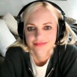 Anna Faris Instagram - Thank you @brielarson and @jennisennis for coming on @unqualified! I just subscribed to @learninglotspodcast!