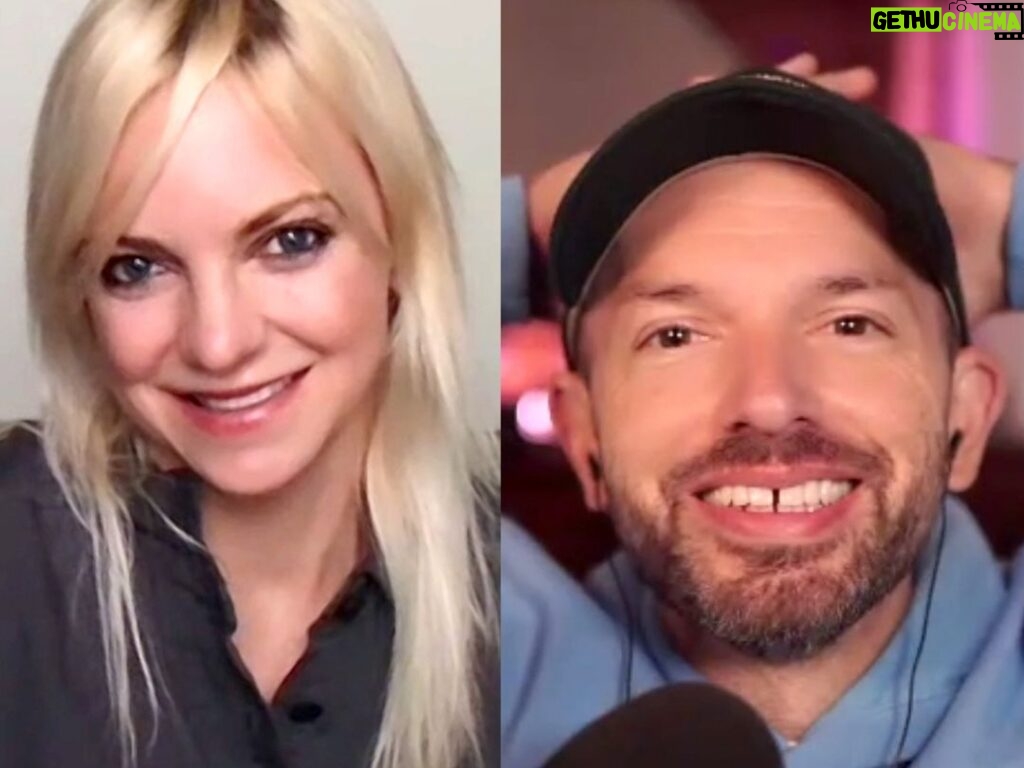 Anna Faris Instagram - This week's guest... @PaulScheer! Listen to @unqualified on Apple Podcasts or wherever you get your podcasts!