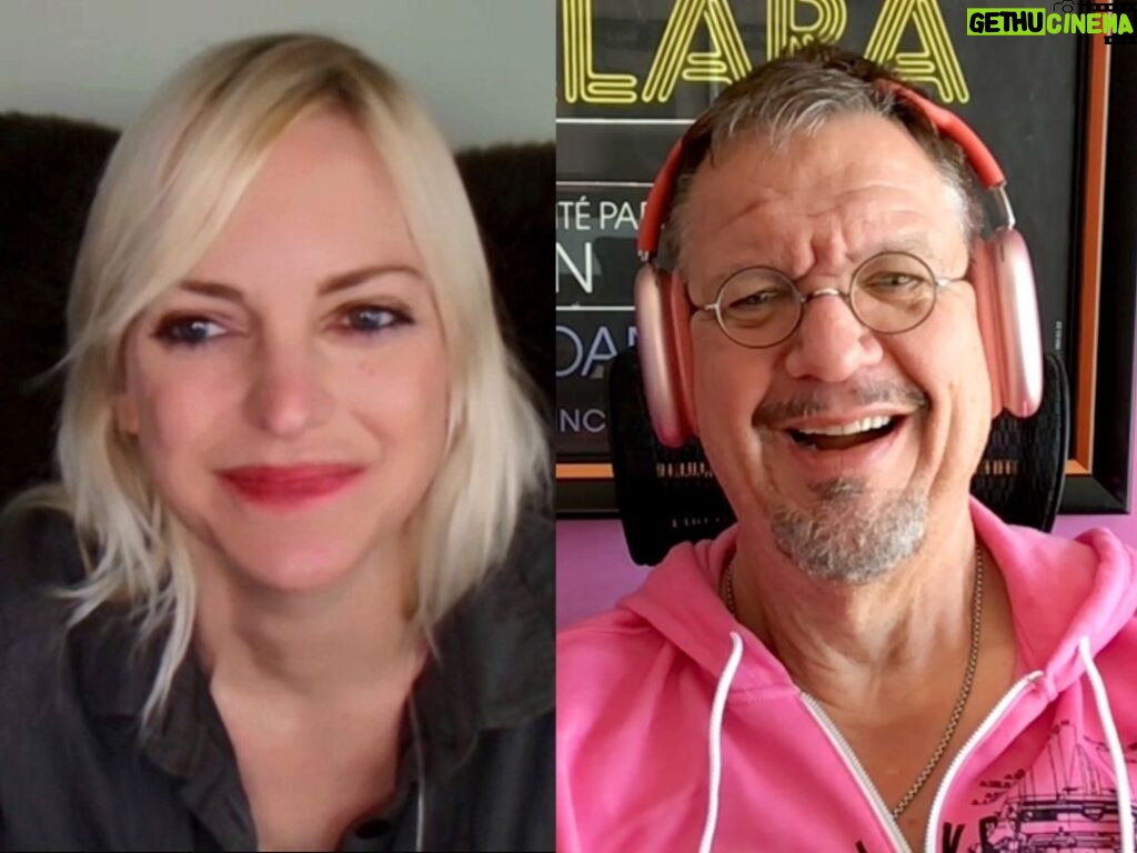 Anna Faris Instagram - This week's guest... Penn Jillette! @unqualified is available on Apple Podcasts or wherever you get your podcasts!