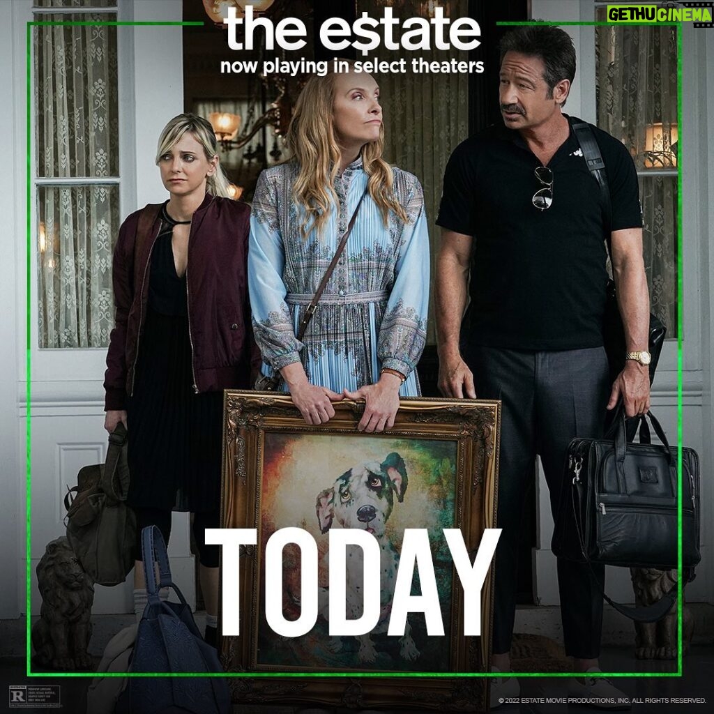 Anna Faris Instagram - The Estate is in select Theaters TODAY! #TheEstateMovie