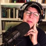 Anna Faris Instagram - My “remarkable” friend @seanhayes is on this week’s @unqualified. We talk about his new podcast and the thrills of working on a sitcom. Plus @dansavage stops by to show me how Unqualified I really am.