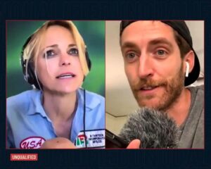 Anna Faris Instagram - It was great having @tombini back on @unqualifed. I never really thought that life and pizza had so much in common. Until now.