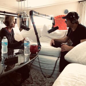 Anna Faris Instagram - A few weeks ago, when the world was still normal, I got to spend a few hours with YouTube superstar @daviddobrik. He gave me an education on cartoon porn, how to create a fake earthquake, and the value of friendship. Then @jasonnash dropped by because he basically lives there. @unqualified