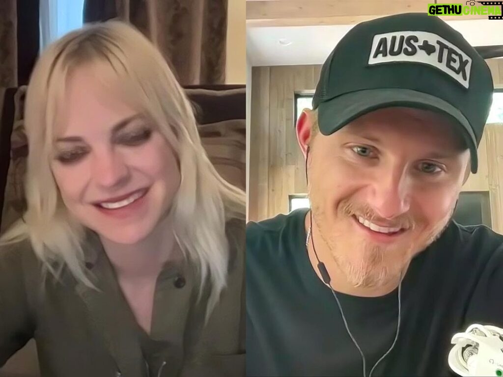 Anna Faris Instagram - On @unqualified this week… @alexanderludwig! Available on Apple Podcasts or wherever you listen!