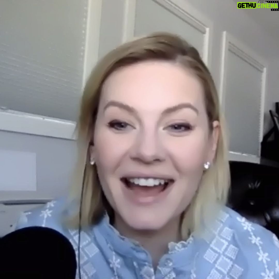 Anna Faris Instagram - Elisha Cuthbert is on @unqualified this week! Listen on Apple podcasts or wherever you get your podcasts!