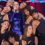 Annalisa Scarrone Instagram - La prima volta live di #RagazzaSola 🤍💧🌕 E adesso ci vediamo al forum 🔥 Arena di Verona