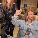 Annalisa Scarrone Instagram - ANNALISA IN STUDIO CON ME A PARIGI 🙏❤️ @naliannalisa