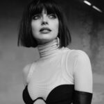 Annalisa Scarrone Instagram - Le mie due personalità (e mezzo) 😈😇🖤 #MonAmour