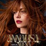 Annalisa Scarrone Instagram - L’Arena di Verona del 14 Maggio è SOLD OUT ❤️‍🔥 Quindi ne facciamo un’altra! Ci vediamo sempre lì anche il 20 Maggio 🌪️ Biglietti disponibili da ORA P.S. Nel frattempo SOLD OUT anche Roma e Padova e abbiamo superato i 100k biglietti venduti 🙏🏻 Non vedo l’ora di vedervi tutti ❤️