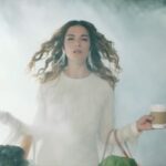 Annie Murphy Instagram - If you like fresh produce, you’re going to LOVE season 5...