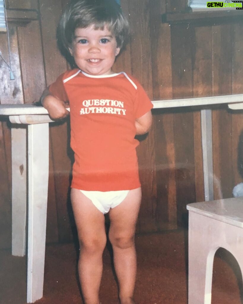 Annie Murphy Instagram - Ontario peeps! I don’t want to tell you how to vote, but I DO want to strongly, strongly encourage you to get out and vote today. . Pantsless, politically active two-year-old Annie, on the other hand, does not like scary, lying manmonsters, so would strongly, strongly encourage you to vote NDP.