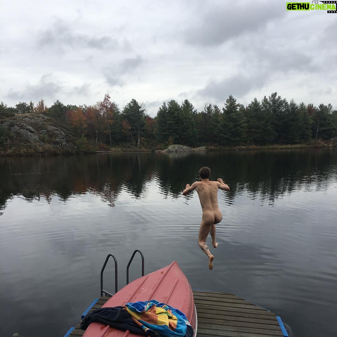 Annie Murphy Instagram - Hiney CANadian Spanksgiving cheekennnndddd!