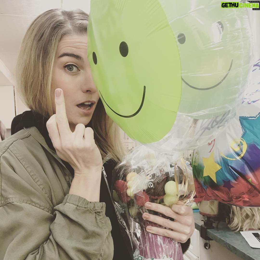 Annie Murphy Instagram - There's way too much cantaloupe in here. @instadanjlevy
