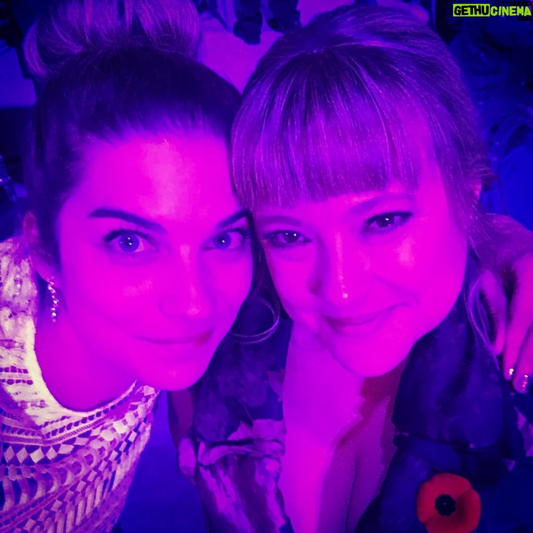 Annie Murphy Instagram - Nominated for my book "Lord of the Rings" tonight at the Gillers. Wish me luck!! I'm up against some fierce competition - especially @zoe_whittall who's nominated for her book "The Best Kind of People" #gillerprize The Ritz-Carlton, Toronto