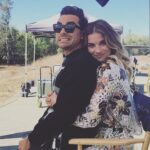 Annie Murphy Instagram - "Pretend you're obsessed with me and I'll be like "this is awkwardddd", but only for the photo because in real life I'm obsessed with you and your lap is my safe haven." - @instadanjlevy Van Nuys