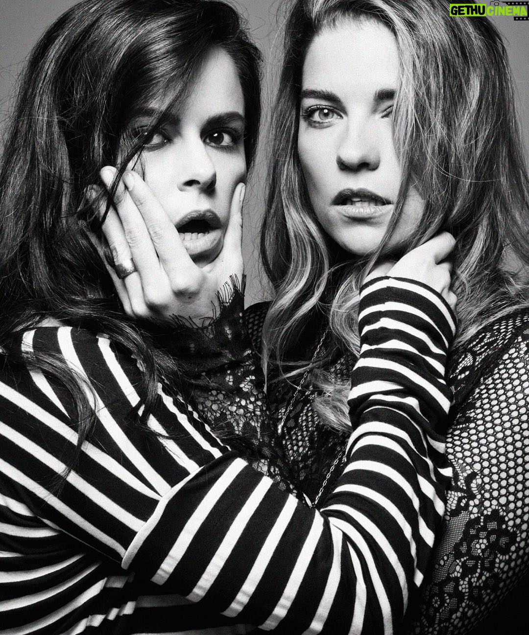 Annie Murphy Instagram - Just having a casual smooch fight with @emilyhampshire 📸 @vanessaheins
