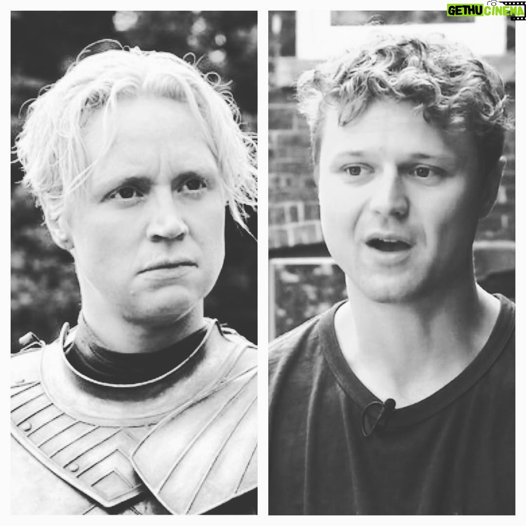 Annie Murphy Instagram - OH NO!! (Oh yes?!?!) #gameofthrones @mennovers