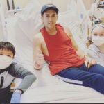 Annie Murphy Instagram - These are my dear friends Jack, Bix, and Quinn. Bix is in the process of getting a stem cell transplant, and because the American healthcare system leaves A LOT to be desired, his daughter Quinn has started a GoFundMe campaign in an attempt to offset some of the astronomical costs of the treatment he needs to get healthy again. Any donation of either money or good vibes would be hugely appreciated (money would be slightly more ideal than good vibes, but thank you either way.) Link in bio. 🤟
