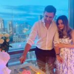 Armeena Khan Instagram - Another year older and maybe wiser 😜 I’m not going to write sappy insta captions BUT I ❤️ you @feslkhan Also, a big thank you to all our wonderful friends for making these moments even more special. Finally, a big shout out to @sweetemicake for this romantic #bookcake #Grateful for all our blessings. ✨✨