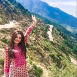 Armeena Khan Instagram - I’M BACK and Throwing it back! Frolicking in #swat for #Janaan. I have so many behind the scenes fun photos from our movie sets and dramas. I’m thinking I might make a reel and release them into the universe 🥸. Anyway, I trust you’ve all been well and keeping it cool (it’s hot out there). My break from socials has been refreshing, I won’t be as regular on here but I’ll try to keep up with you guys. Lots of love ❤️❤️ #6yearstojanaan