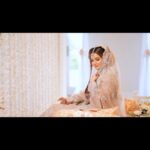 Armeena Khan Instagram - ℬℴ𝓁 𝒩𝒶 ℋ𝒶𝓁𝓀ℯ ℋ𝒶𝓁𝓀ℯ 🕊️ بول نہ ہلکے ہلکے 🕊 𝒩𝒾𝓀𝓀𝒶𝒽 𝒞𝒶𝓂𝓅𝒶𝒾ℊ𝓃 ~ • Direction & Decor @nkdecor_official • Muse #Armeena @grai7 • Videography & Photography @moazzamalifilms • Hair @hairbyruksana • Makeup @foziatawfiq • Outfit & Jewellery @hoor_qasim • Venue @thakehammanor • Florals @floralboutiquebyasma • Henna @hennabysadaf • Makeup & Hair Artists @aneelia_mua @shazia_afsar_mua @syma_mua • Female Models @hinasarf @Katiejmeridith @xameena__ @pkaur_xo @marixmkhan • Male Models @pavensangha @mo_980_