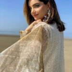 Armeena Khan Instagram - Frolicking on a Welsh beach wearing @ammarakhanatelier Eid Mubarak to you and your families ✨✨ Newgale, Pembrokeshire, United Kingdom