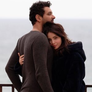 Armeena Khan Instagram - Me and my love back in 2019 overlooking the Adriatic Sea in Polignano a Mare (Puglia) region of Italy. Photography by @abbasrizviphotography