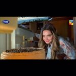 Armeena Khan Instagram - Tut tut. imagine being so horrible that you wreck a kids birthday cake. That’s just #Tara😈 ***Latest Episode in profile bar**** #Taraandhershenanigans @humtvpakistanofficial