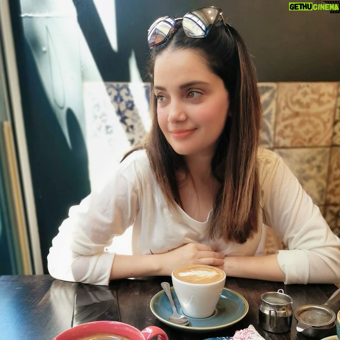 Armeena Khan Instagram - Somewhere in #Bath :)