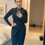 Armeena Khan Instagram - Body transformation to “Television size.” #gettingthere