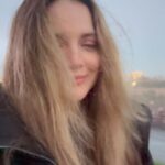 Armeena Khan Instagram - A quick reel from the limited “adventures” that I had in Canada. What was supposed to be a nice, happy time with family since the birth of my daughter ended up being a “mourning” of sorts. Everyday I’d wake up even more traumatised. Still in moments, I found respite in nature, my family and friends. We kept each other sane. Khair, it is is not over yet. P.S did you notice the colours on the fall ;) I pretended they were in solidarity for falis-teeen
