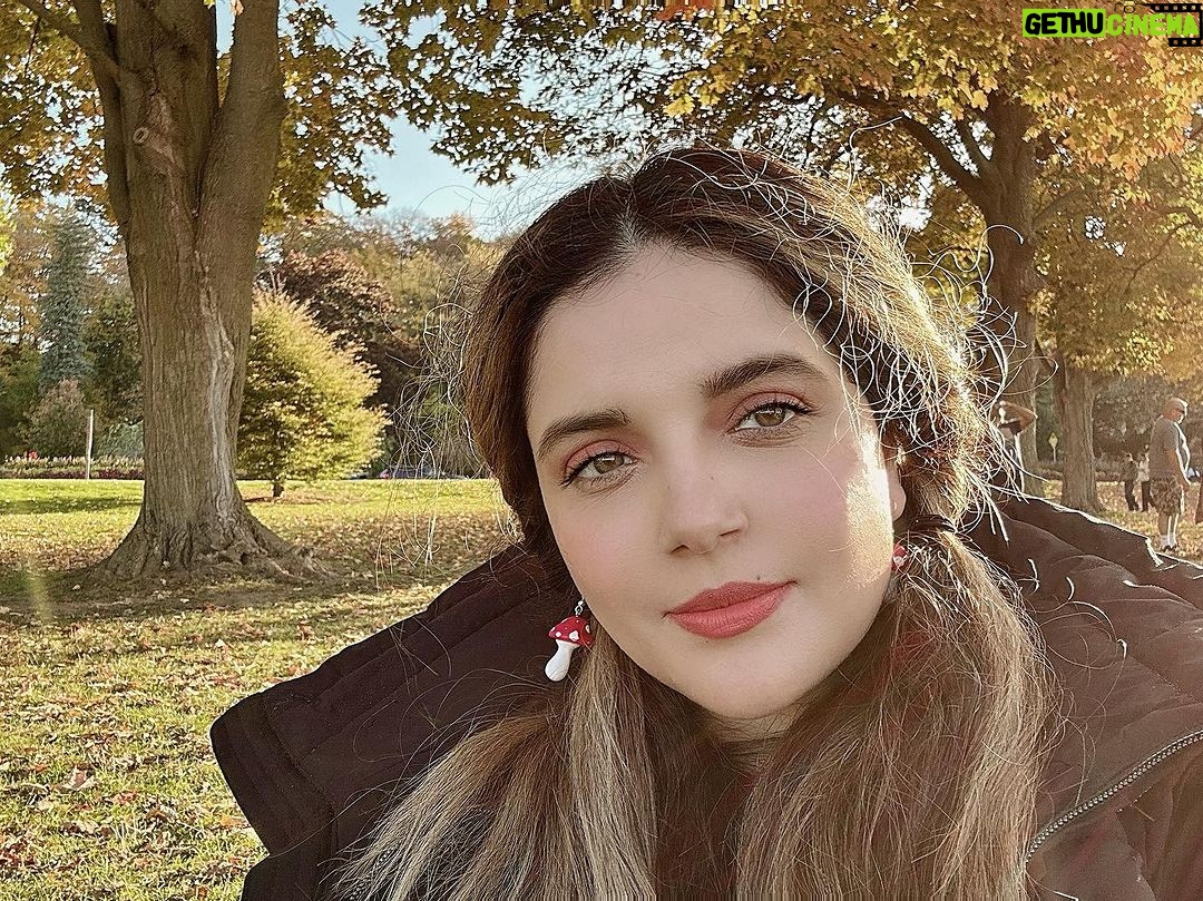 Armeena Khan Instagram - 🍁🍁🍁 Hamilton, Ontario